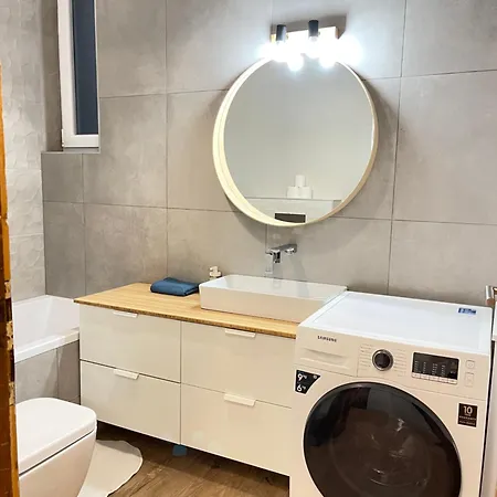 Apartment Downtown Spacious Luxury Residency - *