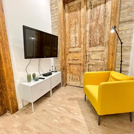 Downtown Spacious Luxury Residency - *