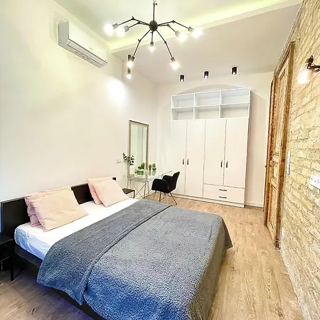 Apartment Downtown Spacious Luxury Residency - *