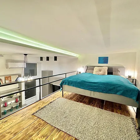 Downtown Spacious Luxury Residency - *