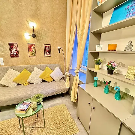 Downtown Spacious Luxury Residency - 부다페스트