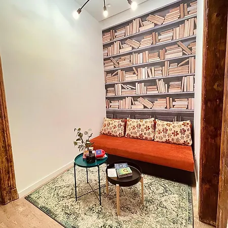 Downtown Spacious Luxury Residency - ブダペスト